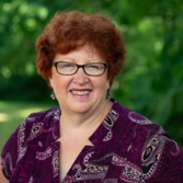 Julie Sinclair