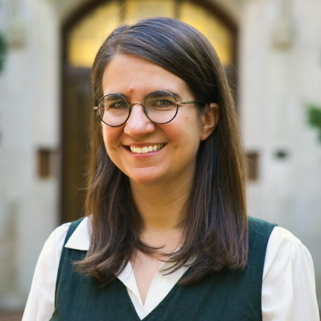 Alena Aniskiewicz headshot